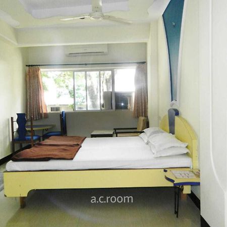 Hotel Vaishali Nashik Exterior photo