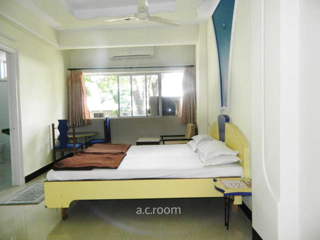 Hotel Vaishali Nashik Exterior photo