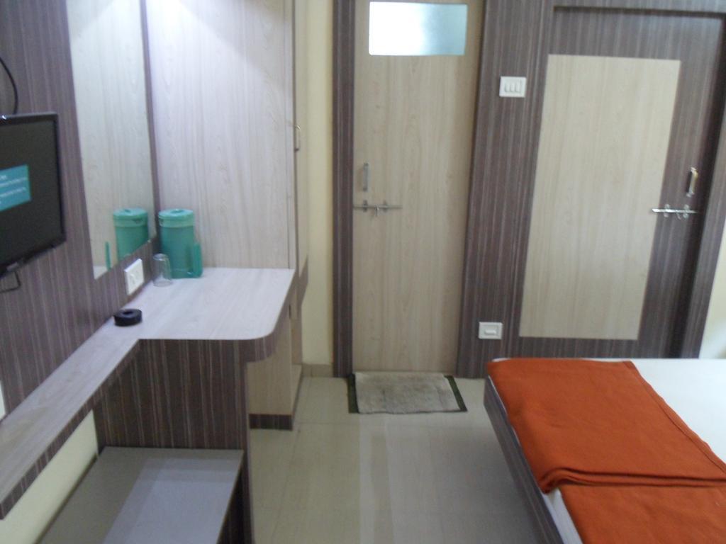 Hotel Vaishali Nashik Room photo
