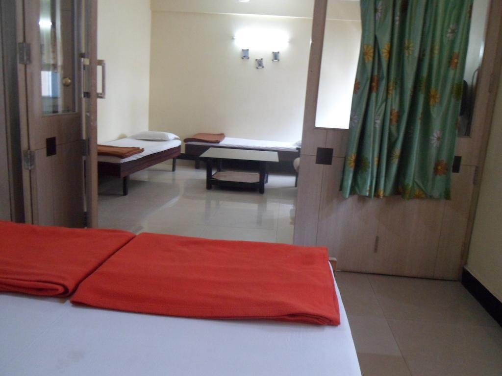 Hotel Vaishali Nashik Exterior photo
